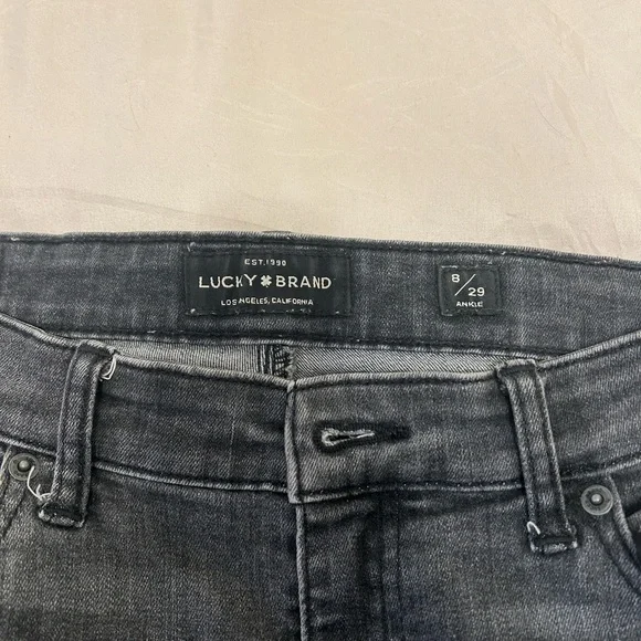 Lucky Brand Jeans - Picture 3 of 6